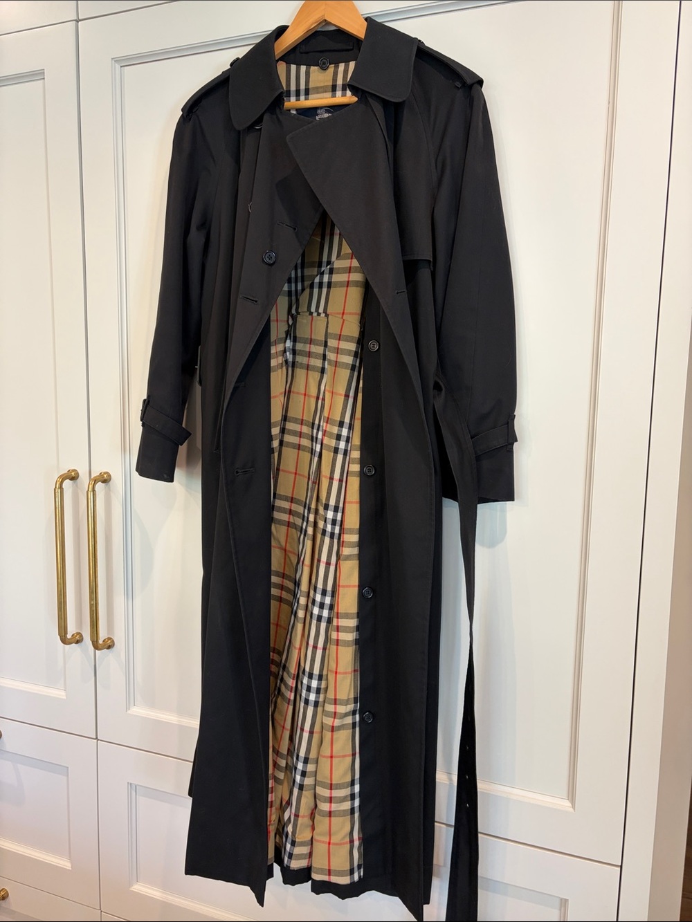 Burberry Black Double-Breasted Long Trench Coat with Signature Check Lining - Picture 10 of 16